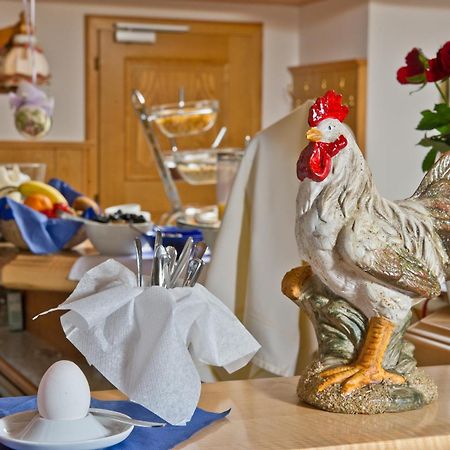 Hotel Landhaus Neumayr グロースアルル エクステリア 写真