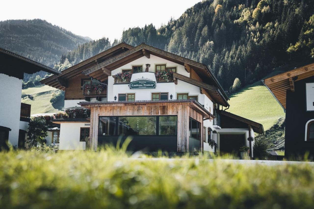 Hotel Landhaus Neumayr グロースアルル エクステリア 写真