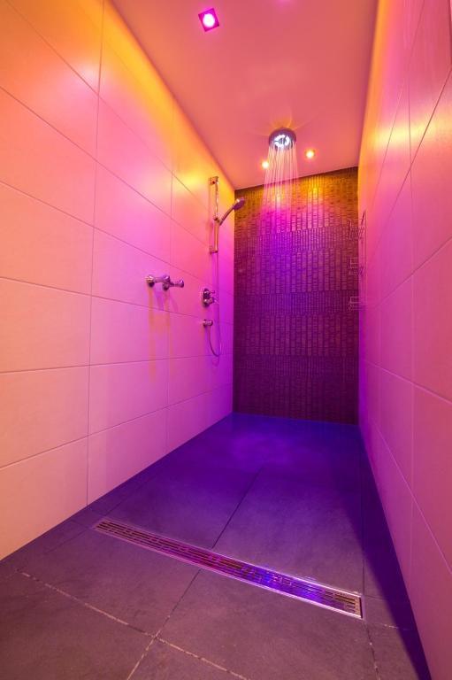Hotel Landhaus Neumayr グロースアルル エクステリア 写真